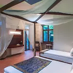 Splanzia Boutique 3*