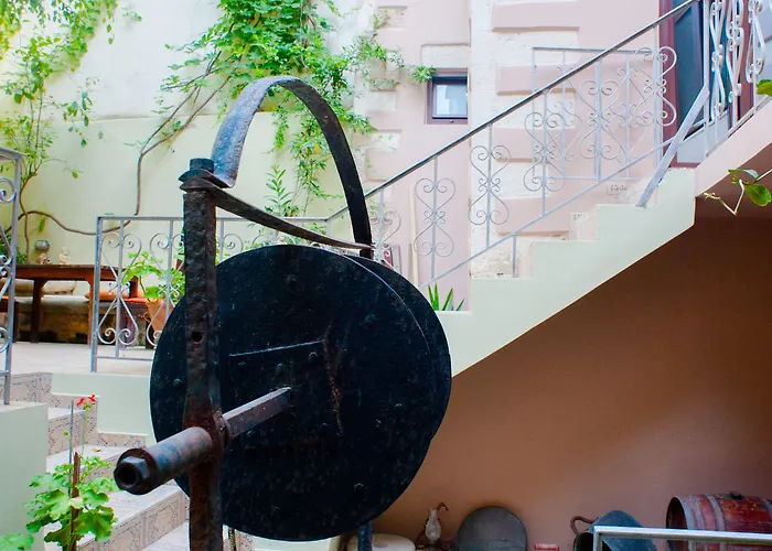 Splanzia Boutique Hotel 3*